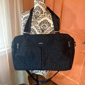 Baggallini Like New Leopard Cheetah Print Weekender Duffle Bag